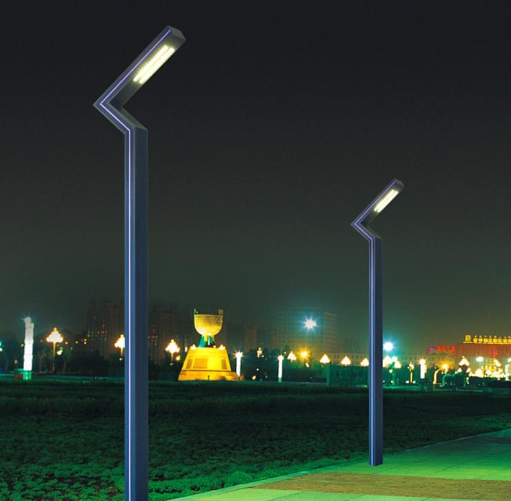Modern and simple 3-4 meters aluminum poles for outdoor villa park landscape courtyard lamp